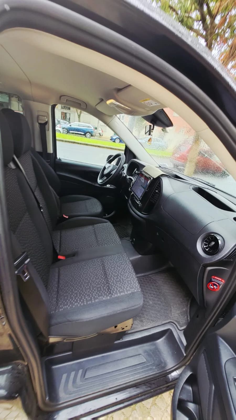 Airport to Hotel Transfer -Van for 8 7